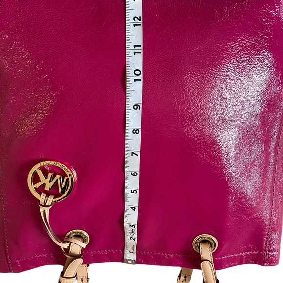 Beautiful eye catching fuscia pink patent leather tote. By Michael Kors. - Picture 14 of 14